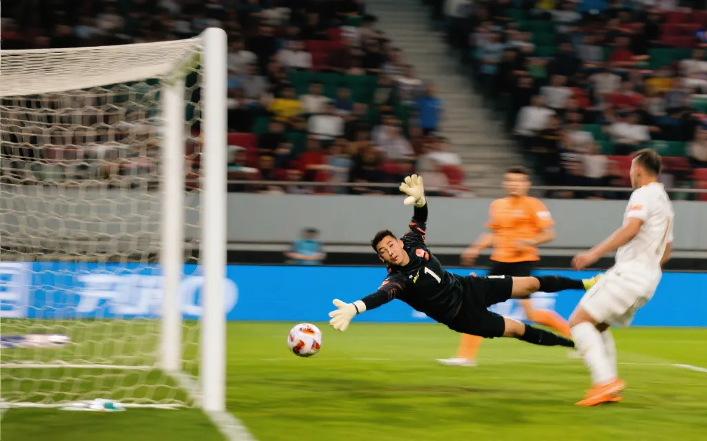 世界杯揭幕战首球瞬间：前锋在禁区内抢点射门，门将飞身扑救，观众席虚化背景
